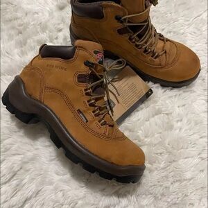 Red Wing Brown Winter Boots with High-Top Design and Durable Sole